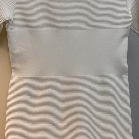 Super fitted dress with multiple pattern cuts - Picture 7 of 8